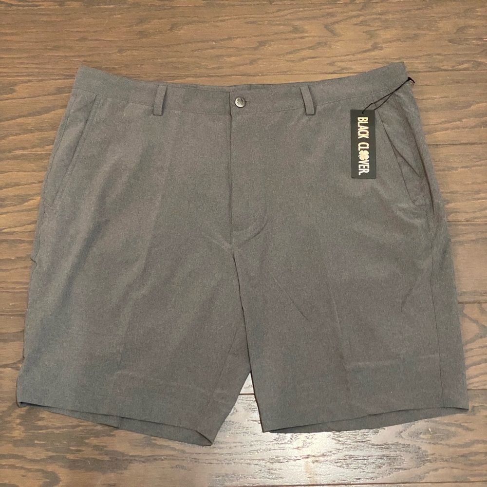 Black Clover Men’s “Rodgers” Charcoal Gray/Black Golf Shorts - Size 40 NWT